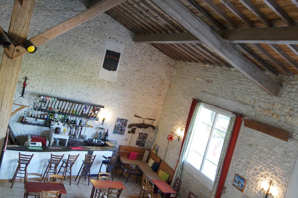 Le Clos Fleuri Hotell Médis Exteriör bild